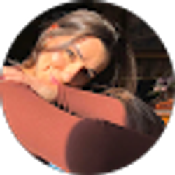 Profile photo of Lauren Hoff