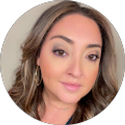 Profile photo of Krystle Santos