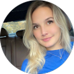 Profile photo of Samantha Heuer