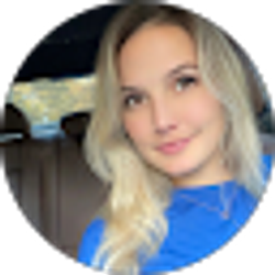 Profile photo of Samantha Heuer