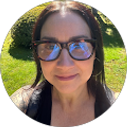 Profile photo of Laura Porto Stockwell