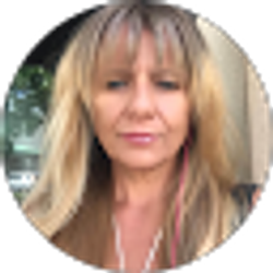 Profile photo of Roberta Auld