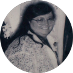 Profile photo of Lana Smith