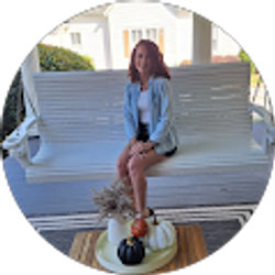 Profile photo of Laura Edwards