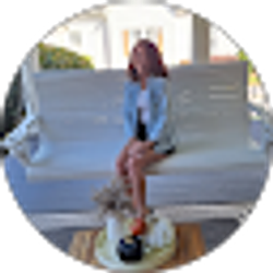 Profile photo of Laura Edwards