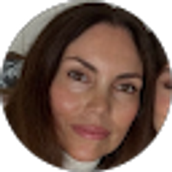 Profile photo of Carla Commagere