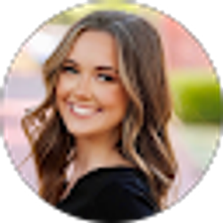 Profile photo of Chloe Calvert