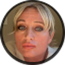 Profile photo of Nicole Ford