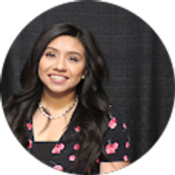 Profile photo of LAURIE TAPIA