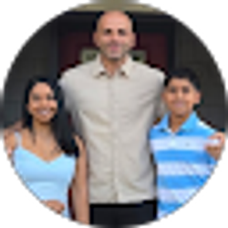 Profile photo of Ravena Mafes