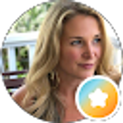 Profile photo of Phoebe Hall