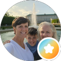 Profile photo of Lisa Perry