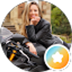Profile photo of Vicki Dimi