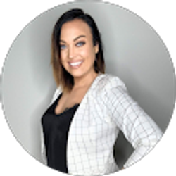 Profile photo of Candi Perry