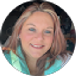 Profile photo of Kelly Creamier