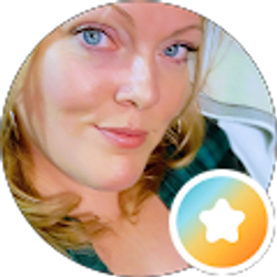 Profile photo of Carrie Lewis