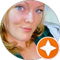 Profile photo of Carrie Lewis