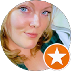 Profile photo of Carrie Lewis