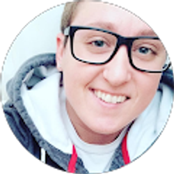 Profile photo of Shannon Thomas