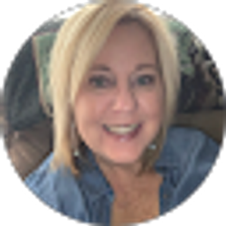 Profile photo of Kim Sweitzer