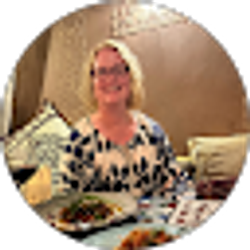 Profile photo of Trish Deimer