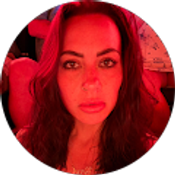 Profile photo of Laura Bentley