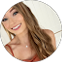 Profile photo of Nicole Brendemuhl