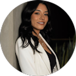 Profile photo of Laura Dungan