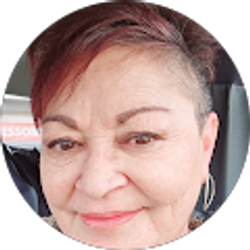 Profile photo of stephanie ayres