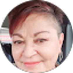 Profile photo of stephanie ayres