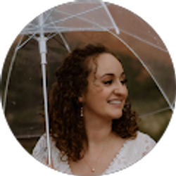 Profile photo of Lindsay Collins