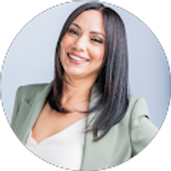 Profile photo of Stephanie Mirabal