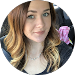 Profile photo of Ashley Quale