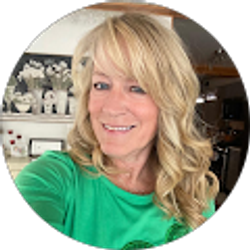 Profile photo of Cathy Wandmacher