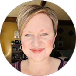 Profile photo of Beth Hopper