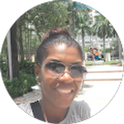 Profile photo of Erin desantos