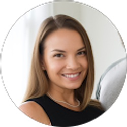 Profile photo of Lauren Spires