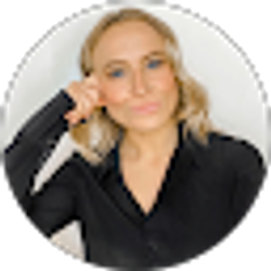 Profile photo of Emily Anderson