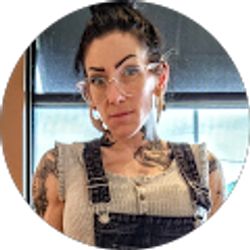 Profile photo of Sara Linkous