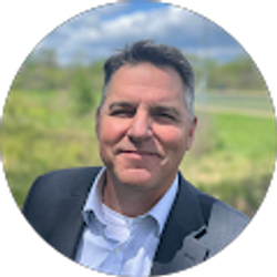 Profile photo of Derek Schujahn