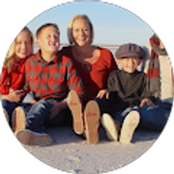 Profile photo of Carrie Leary