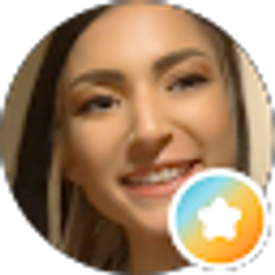 Profile photo of Chloe Saavedra