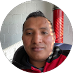 Profile photo of Oscar Nivarez