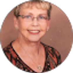 Profile photo of Sandra Rogalski