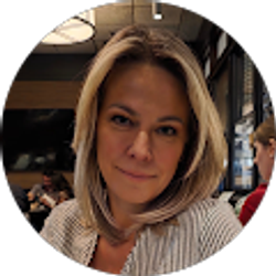 Profile photo of Leslie Szklarczyk