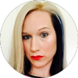 Profile photo of Leah Piubeni