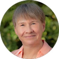 Profile photo of Lois Zsarnay