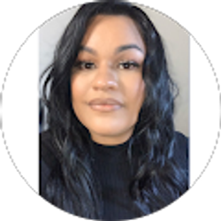 Profile photo of Alana Ramos