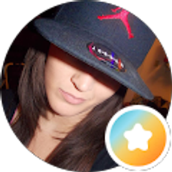 Profile photo of Ashley Crossen