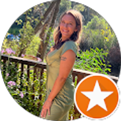 Profile photo of Amanda McMahon
